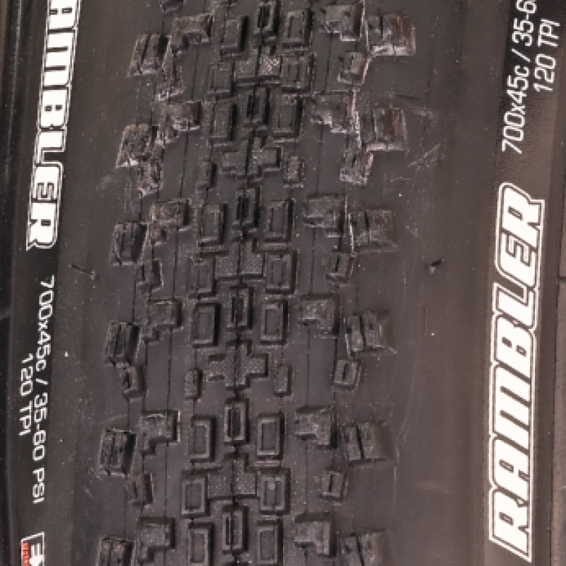 تایر تاشو MAXXIS RAMBLER 700X45 C